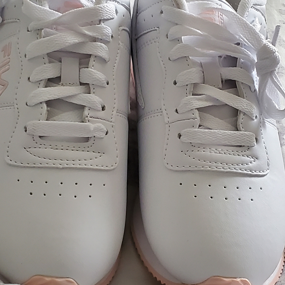 Never warn women Fila shoes